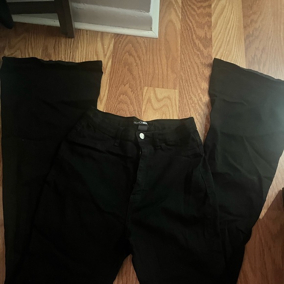 Women’s Fashion nova flare pants size 9 - Picture 1 of 4